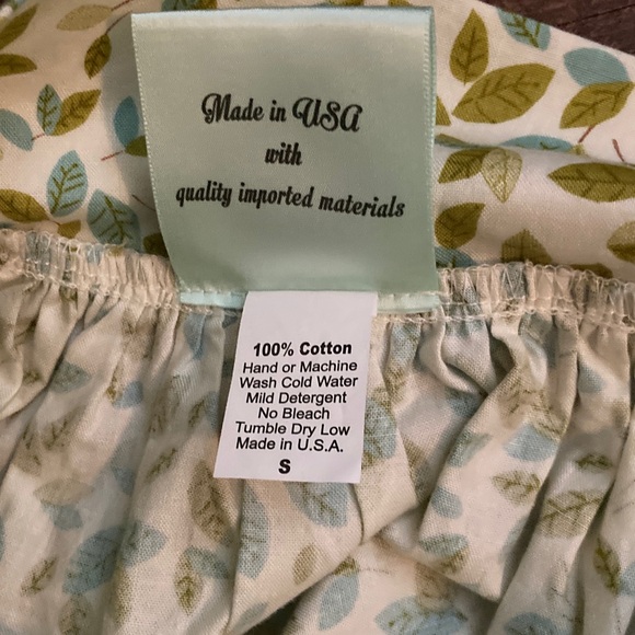 Pinup Couture Heart of Haute Skirt, Size Small, EUC - Picture 4 of 4